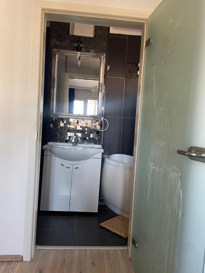 شقة غالات  في Apartament Cu 3 Dormitoare Jolie.M المظهر الخارجي الصورة